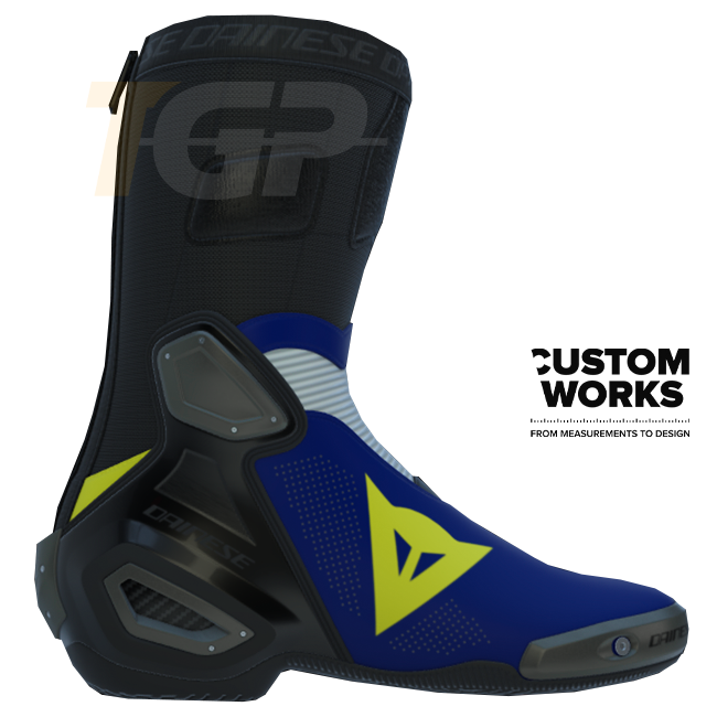 Botas de moto de competición y asfalto Dainese Axial 2 Air Racing | Hombre | Yamaha Azul / Blanco / Amarillo Flúor | Custom Works 