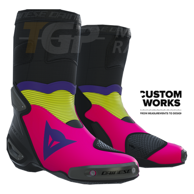 Dainese Axial 2 Racing und Straßen Motorradstiefel | Herren | Fuxia / Viola / Fluogelb | Custom Works