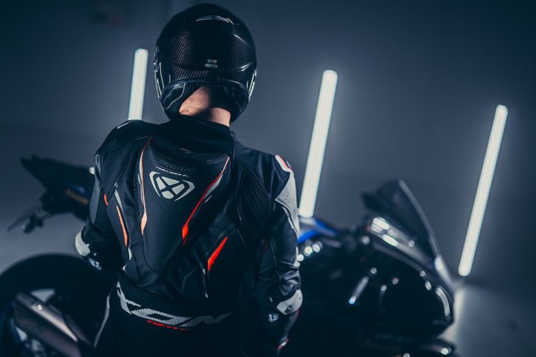 IXON Demonio mono Mono de cuero – Mono de competición perforado | Hombre | Negro/Blanco/Rojo 