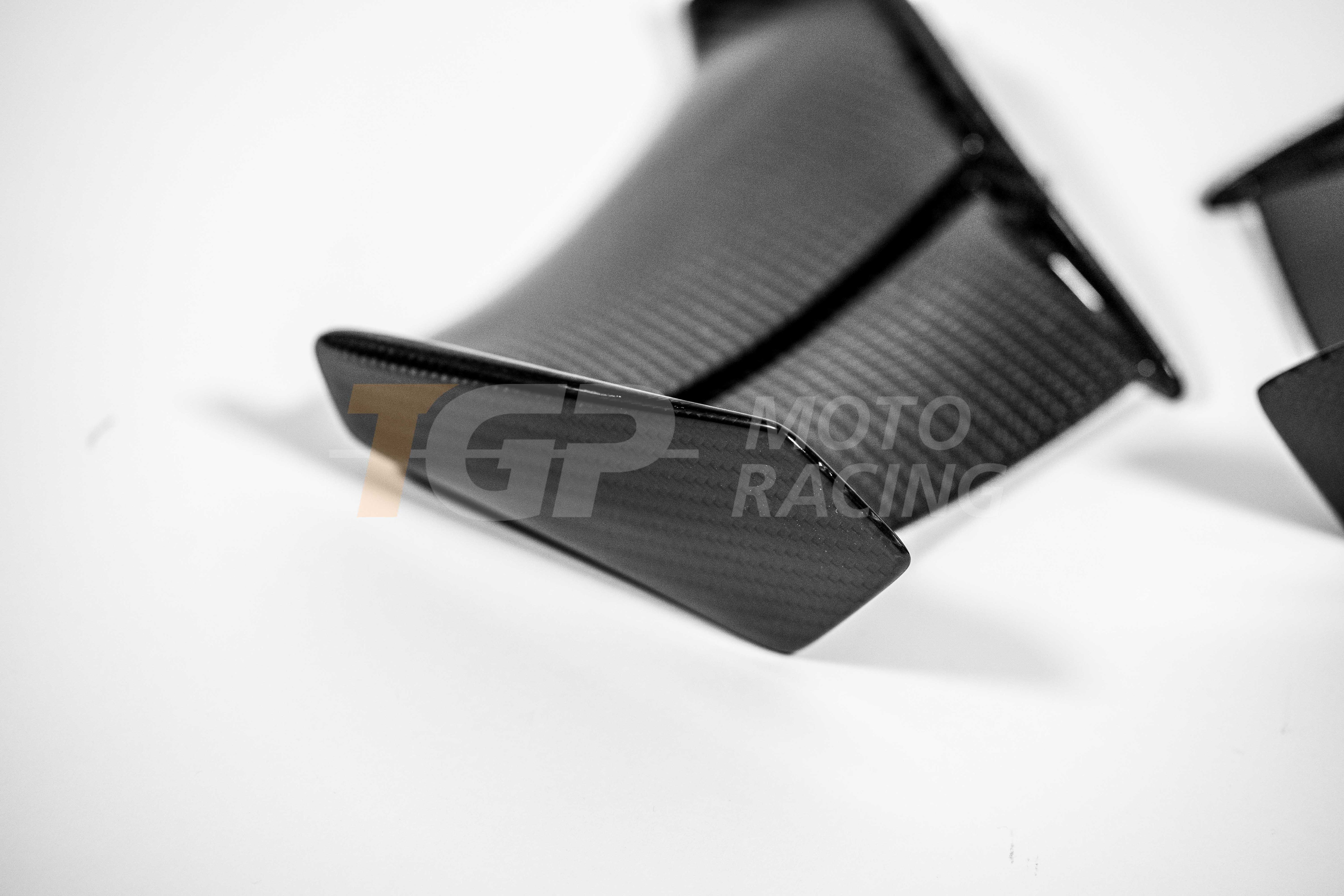 Alas 200 g Carbono AP Carbon Line Ducati Panigale V4 R (2026) 