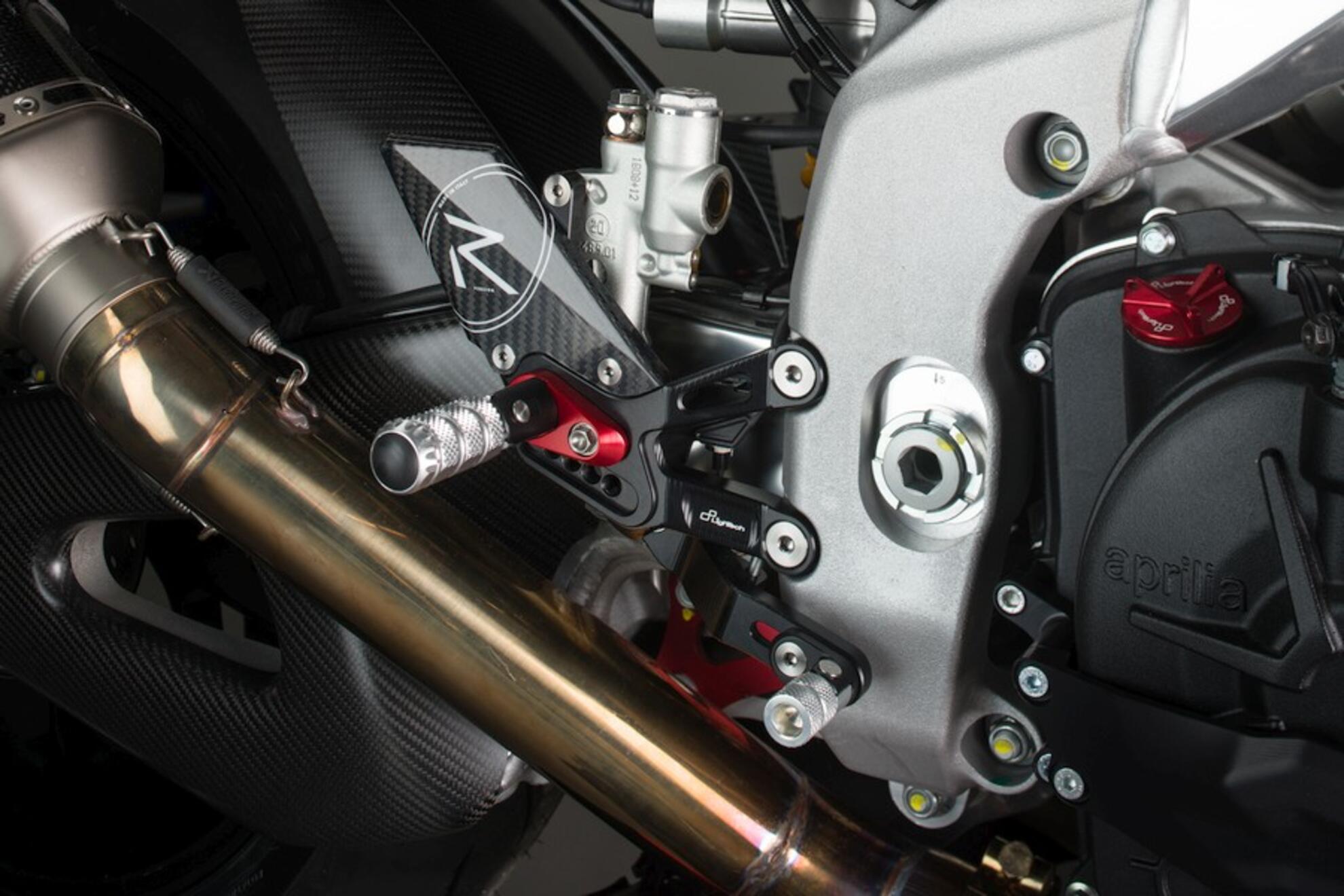 Sistema de frenos R LighTech Aprilia RSV4/RF/RR/1100 Factory (17-25) FTRAP005R 