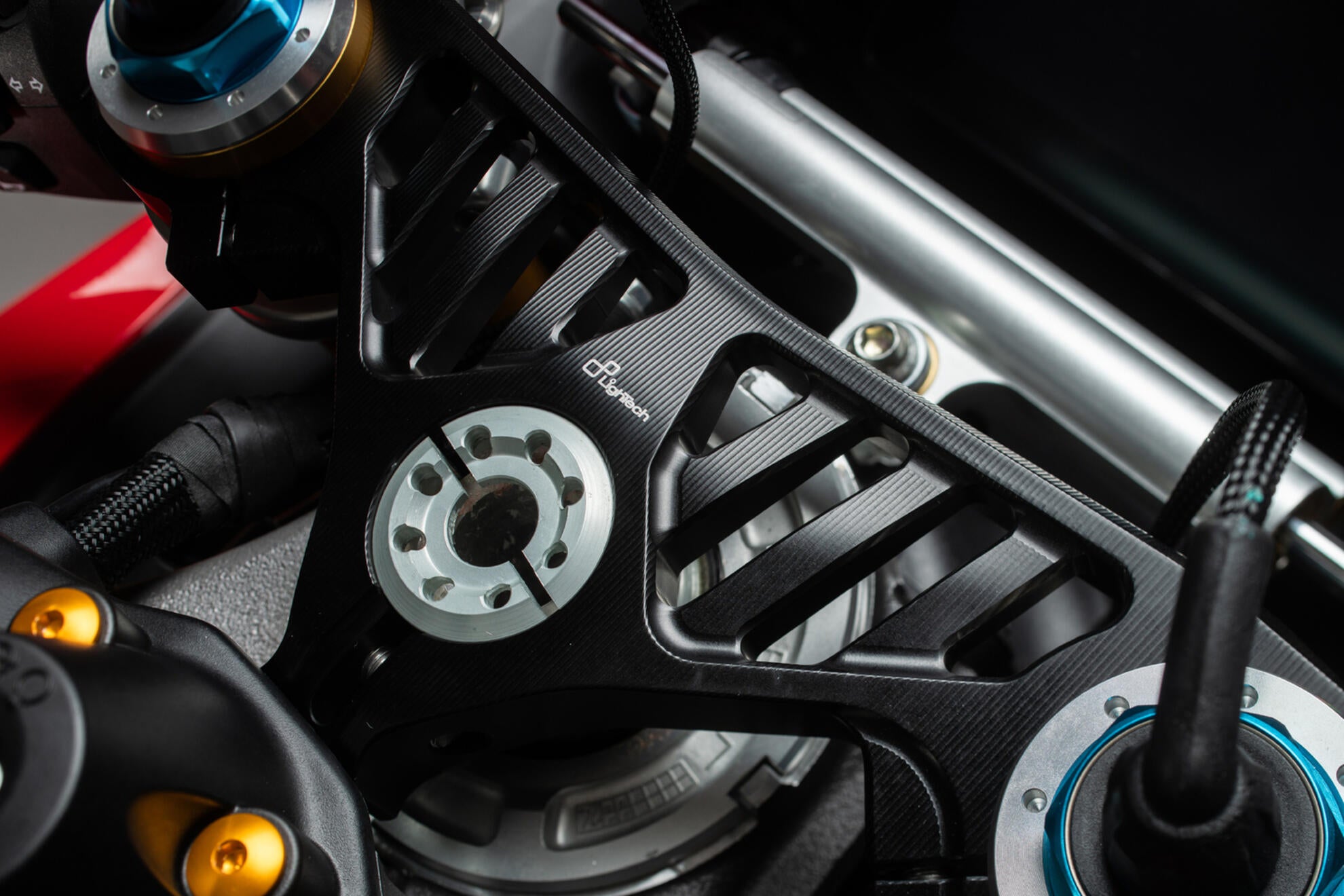 Puente de horquilla (SUPERIOR) LighTech Ducati Panigale V4/S (2025) TCADU002NER 