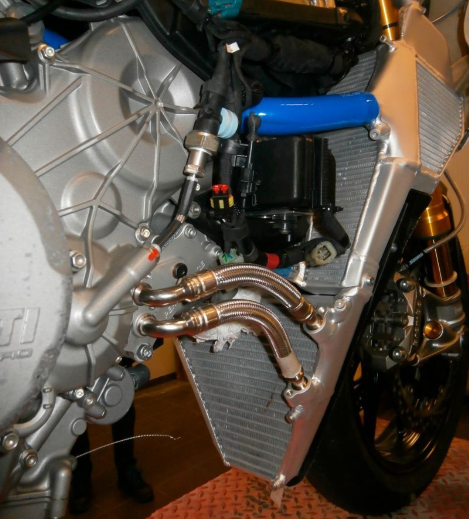 H2O Performance Agua + Kit de enfriador de aceite EVO Ducati Panigale V2 955 (20-24) 