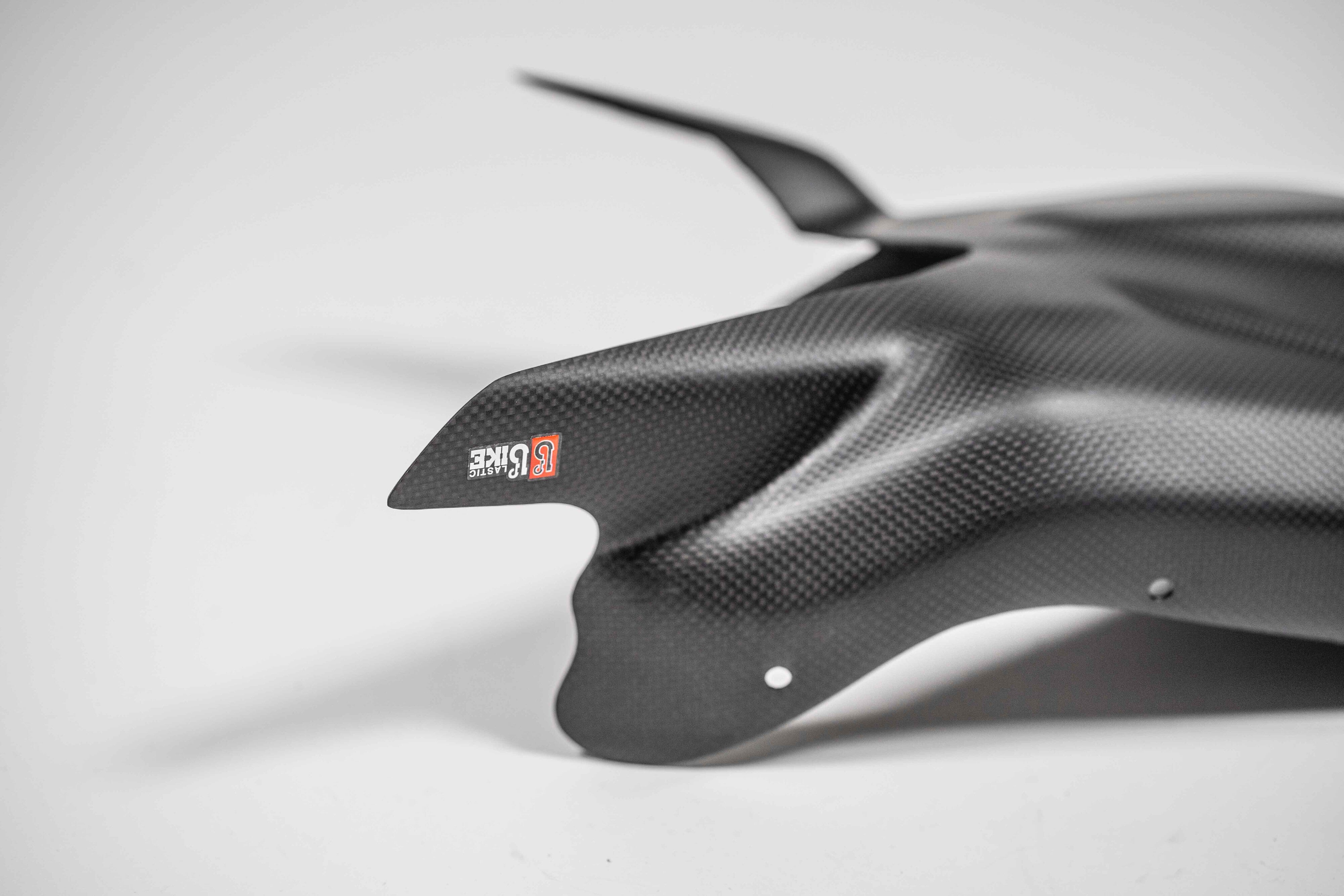 Cubierta de basculante de carbono PlasticBike Ducati Panigale V2 955 (20-24) 
