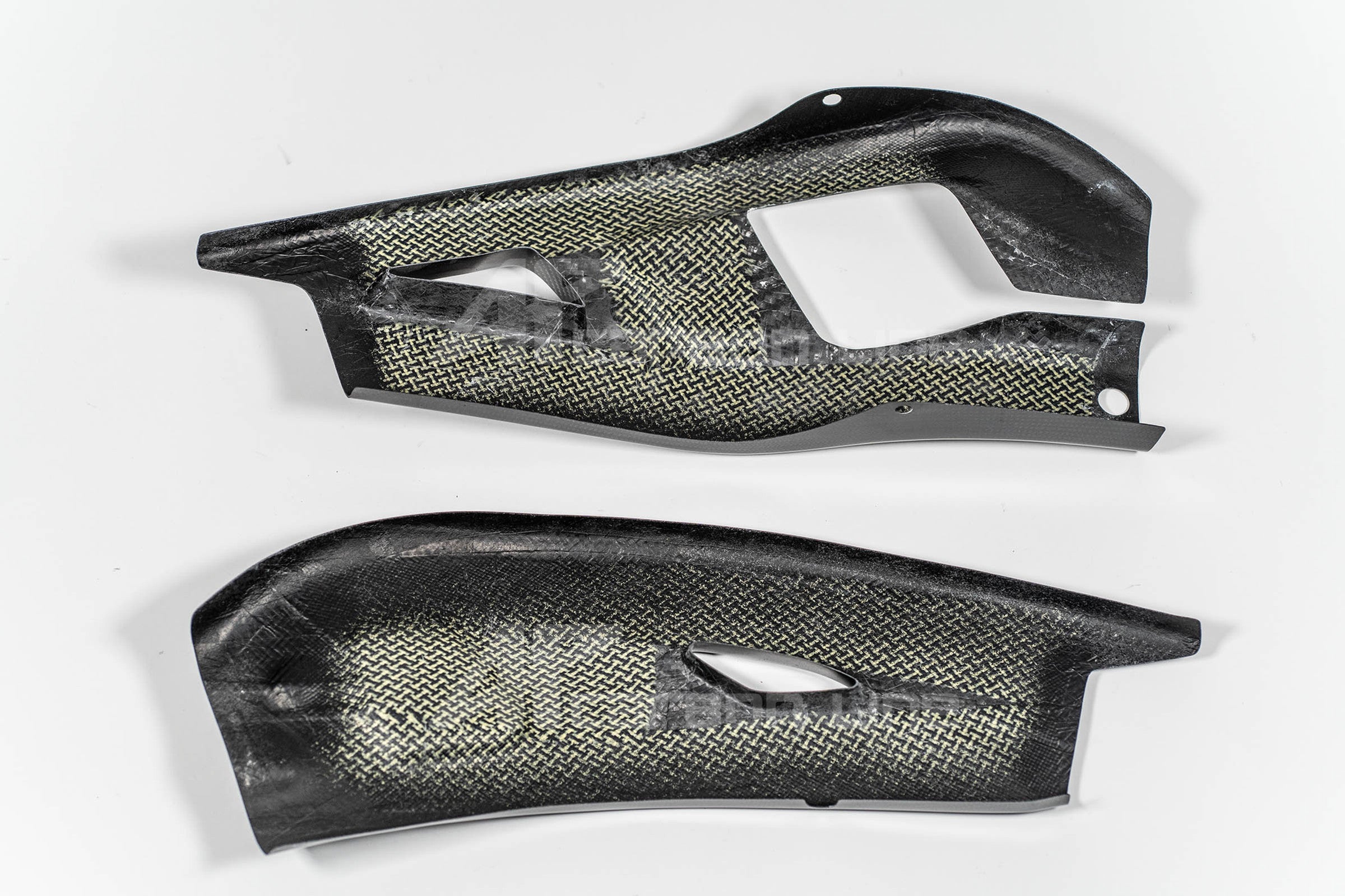 Cubiertas de colas de basculante 200 g AP Carbon Line Honda CBR 1000 RR-R SC82 (20-26) 