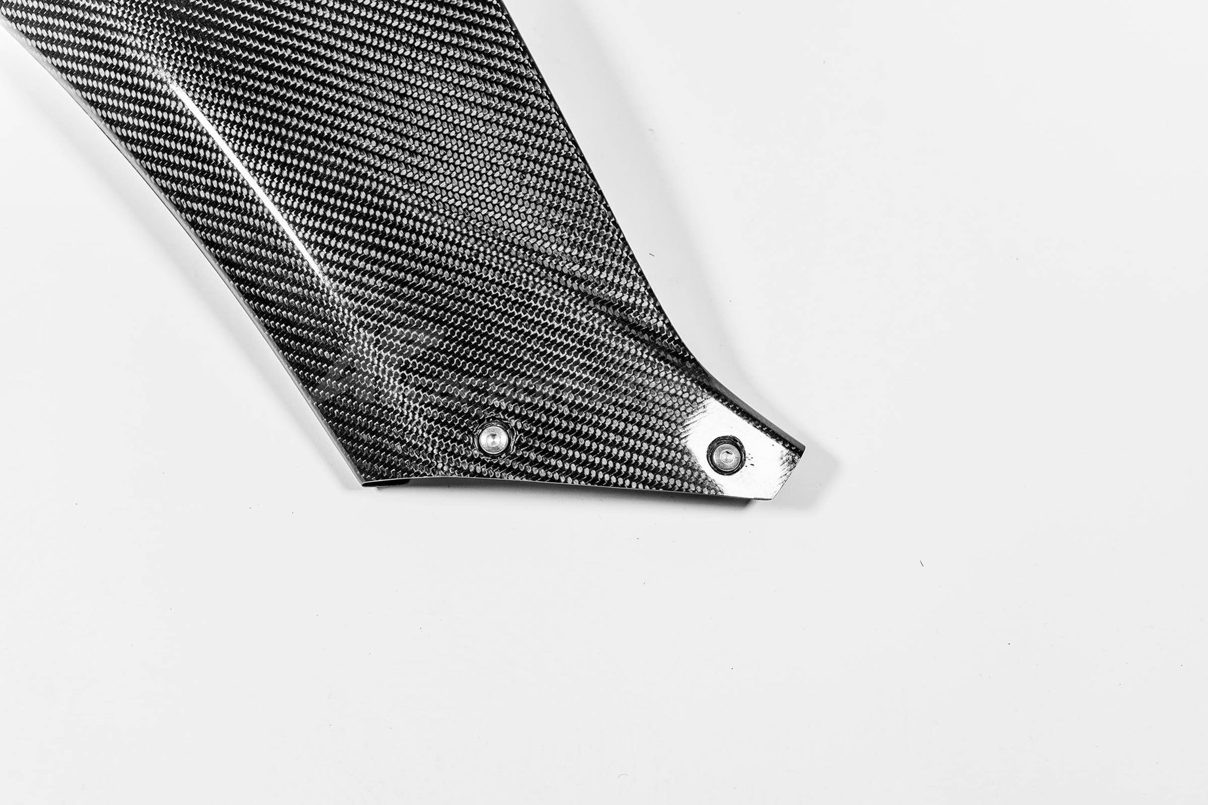 Cubierta lateral izquierda 200 g AP Carbon Line Yamaha YZF-R1/M RN65 (20-26) 