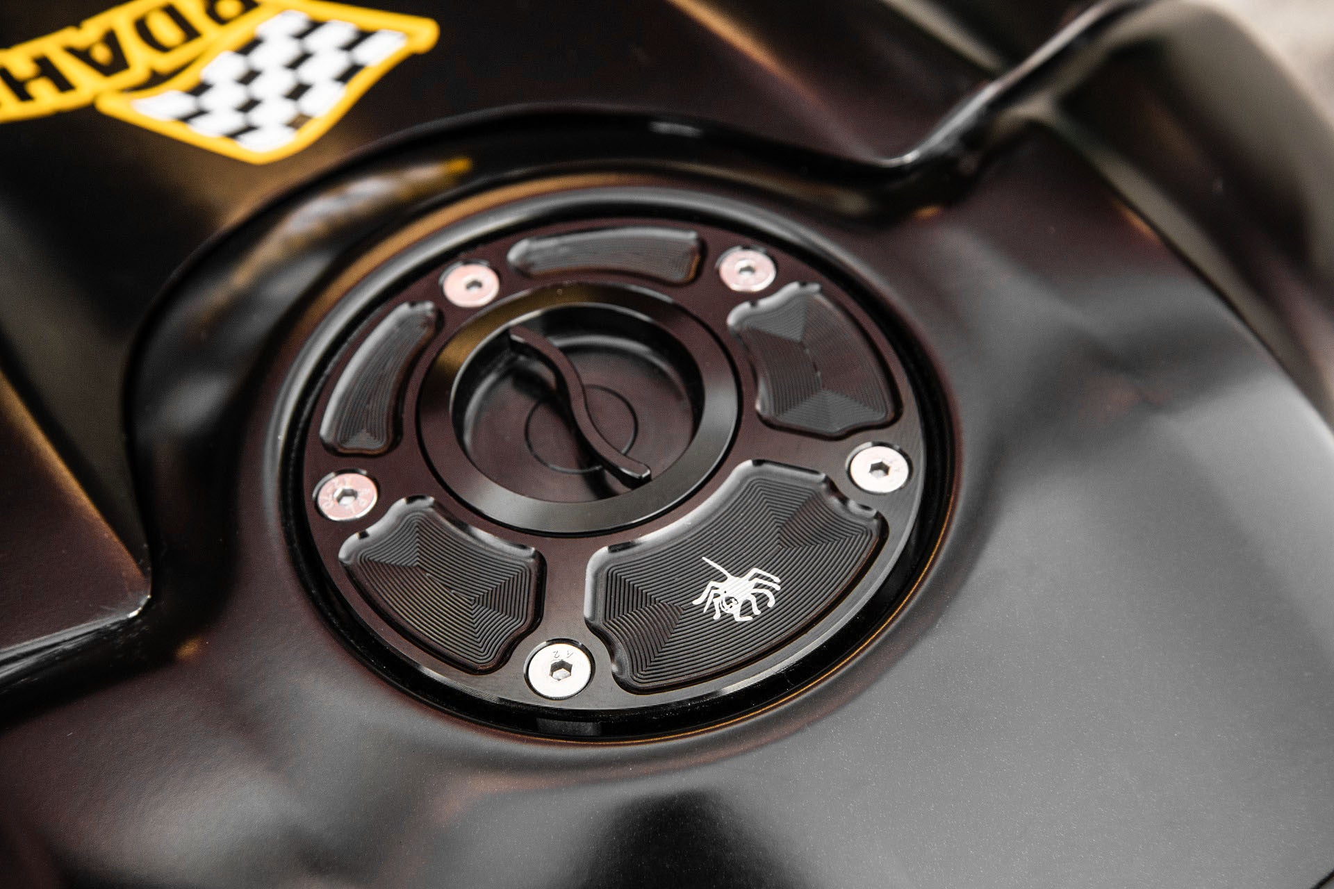Tapa de tanque con cierre rápido Spider Racing Honda CBR 1000 RR SC77 (17-19) 60.H03 