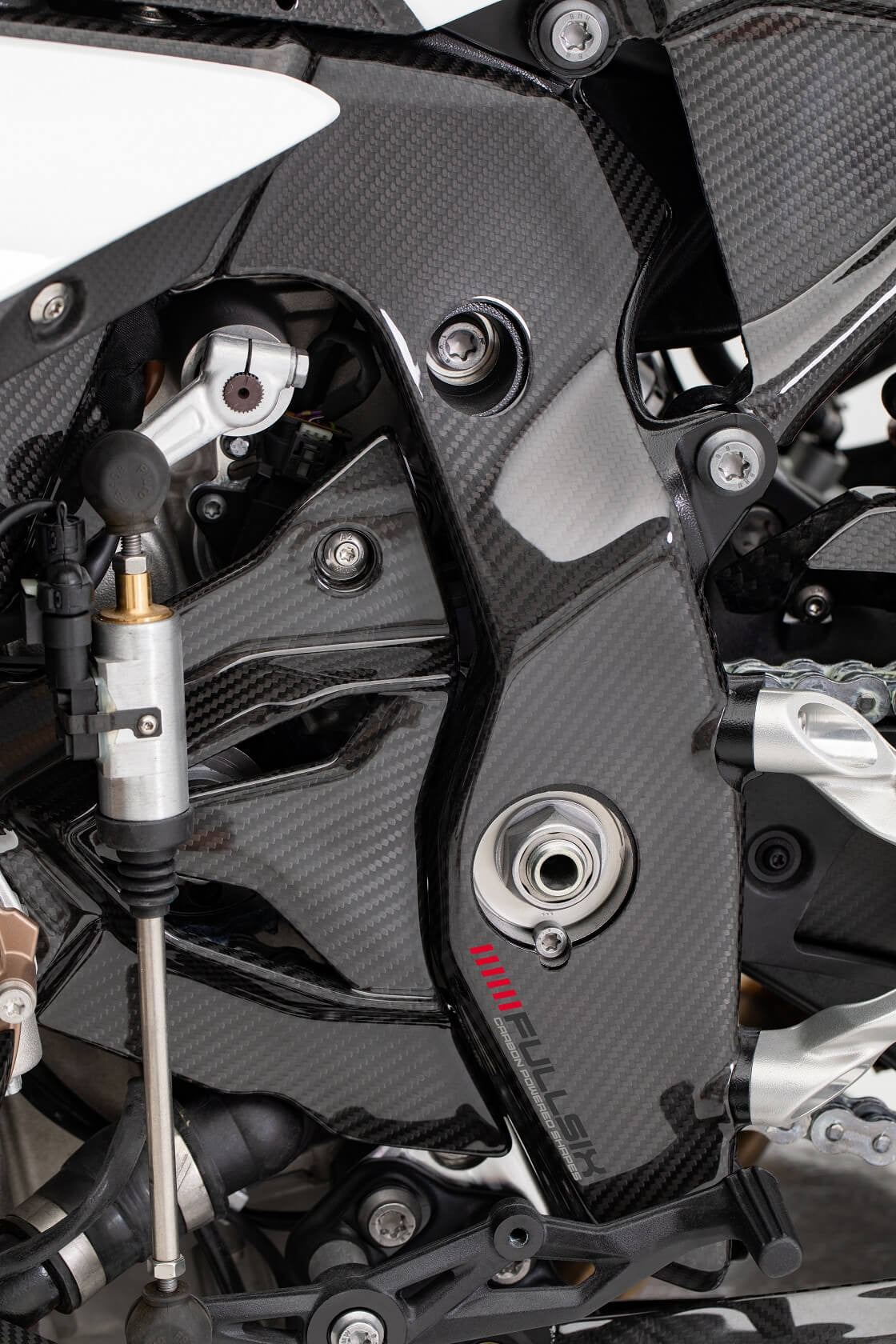 Cubrepiñón de carbono Fullsix para BMW S1000RR K67 (19-26) 